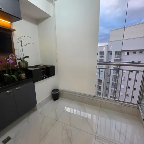 Apartamento de 83 m² todo reformado no Condomínio Practice, na Rua do Retiro