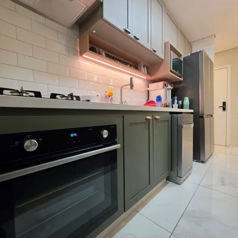 Apartamento de 83 m² todo reformado no Condomínio Practice, na Rua do Retiro