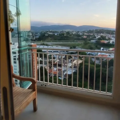 Apartamento de 83 m² com 3 dormitórios e vista para a Serra do Japi no Condomínio Practice